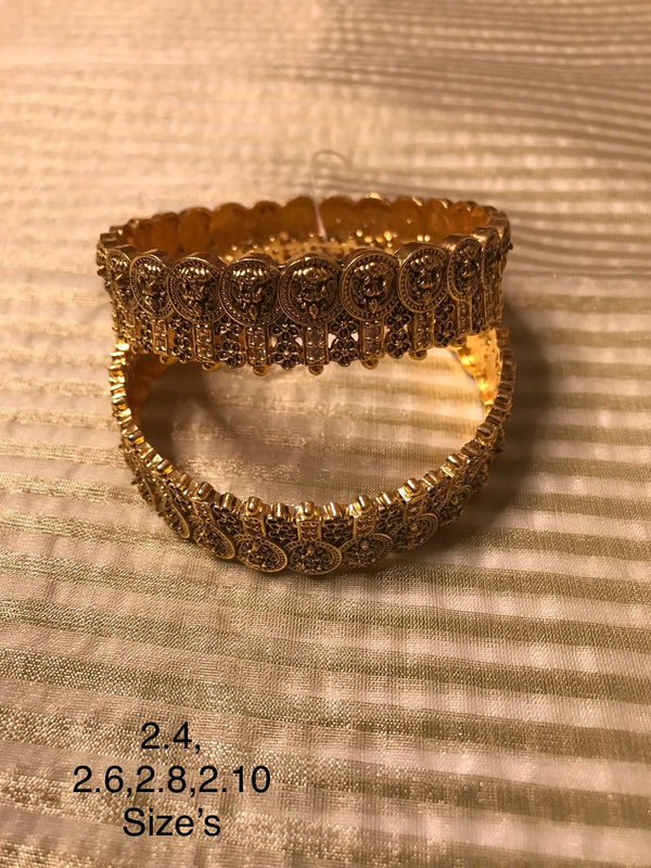 BANGLES