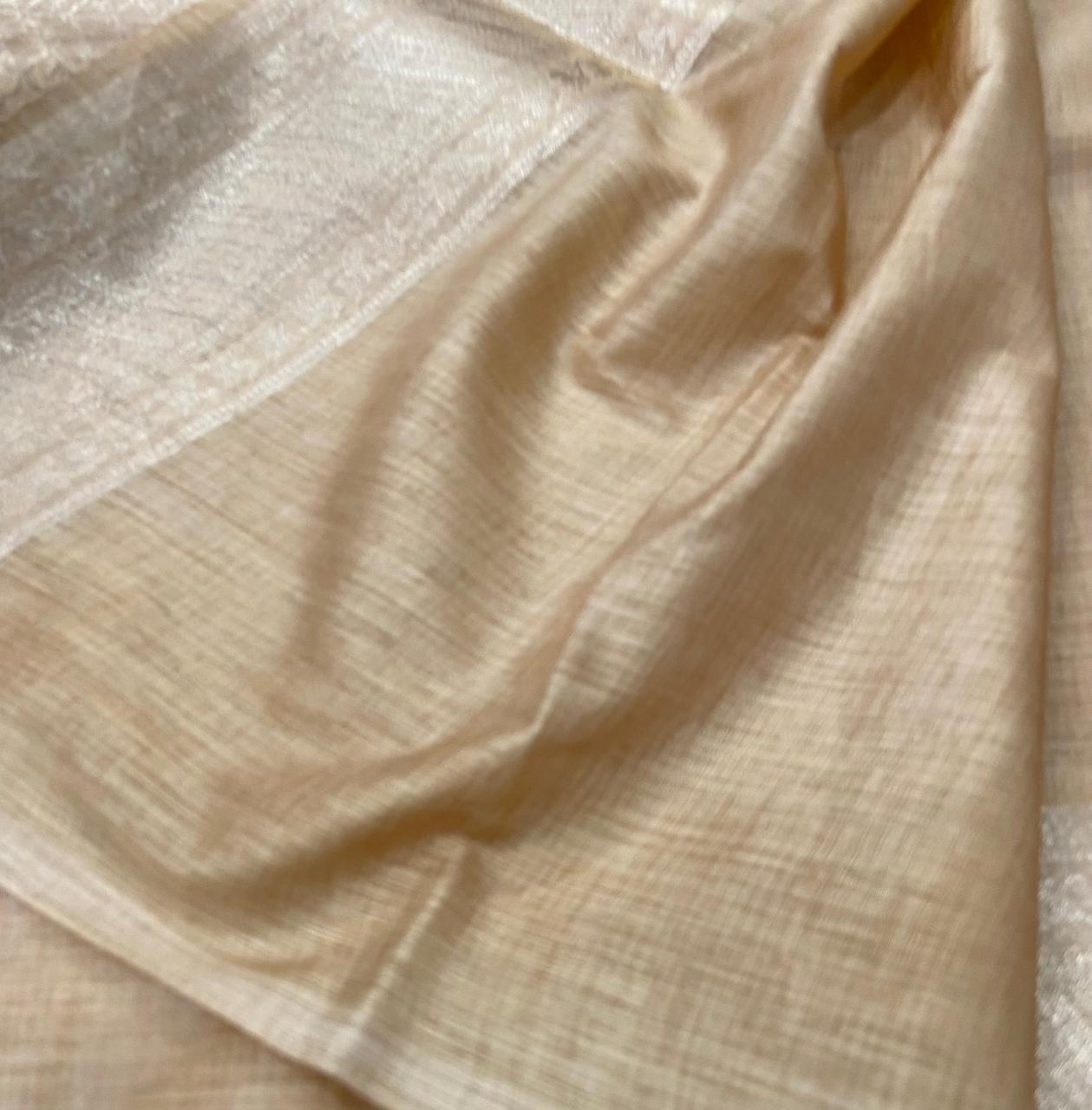 Paithani Saree – Champagne Gold with Silver Peacock Motifs & Rich Woven Border