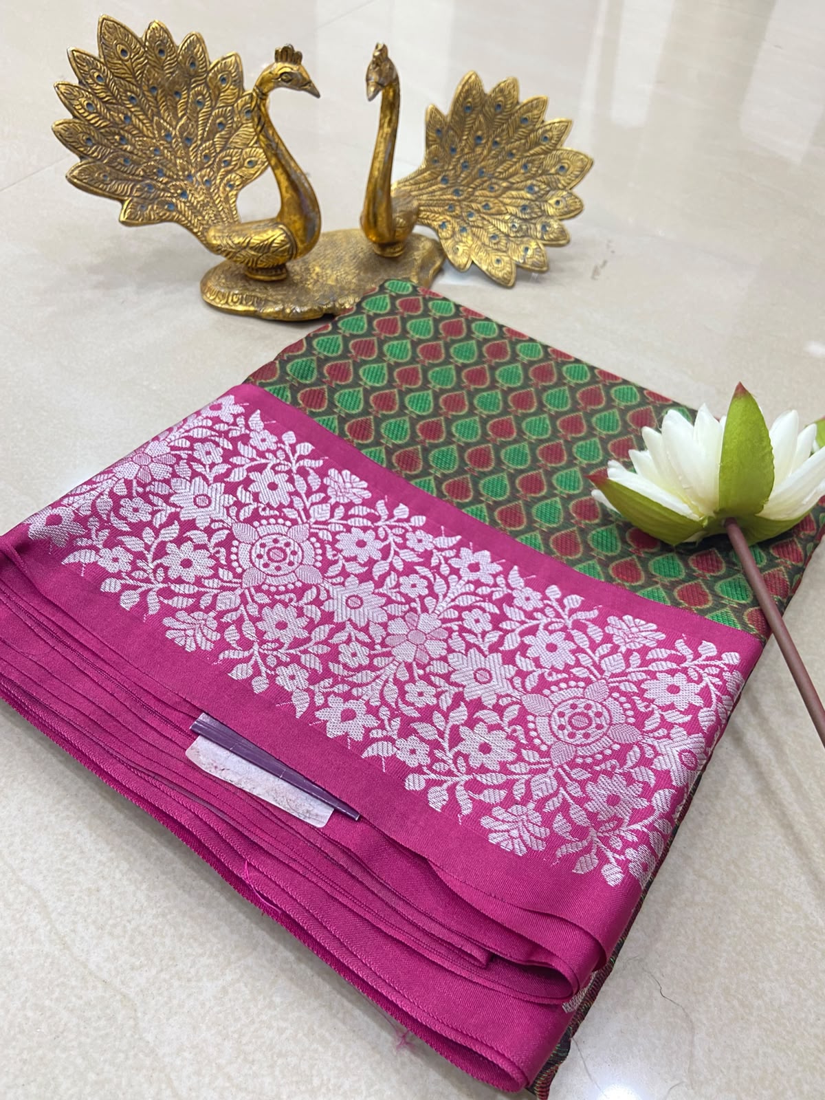 💚💗 Green & Pink Contrast Zari Saree 💗💚