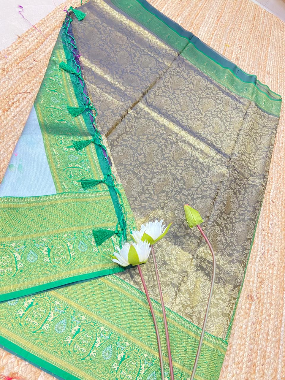 💚🌸 Green & Silver Floral Printed Saree 🌸✨