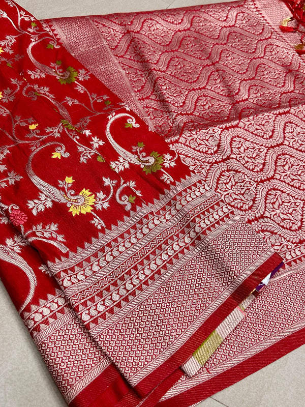 Beautiful Kattan with floral zari